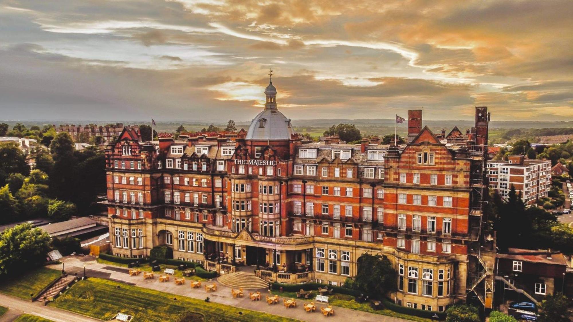 Doubletree By Hilton Harrogate Majestic Hotel & Spa Exterior foto